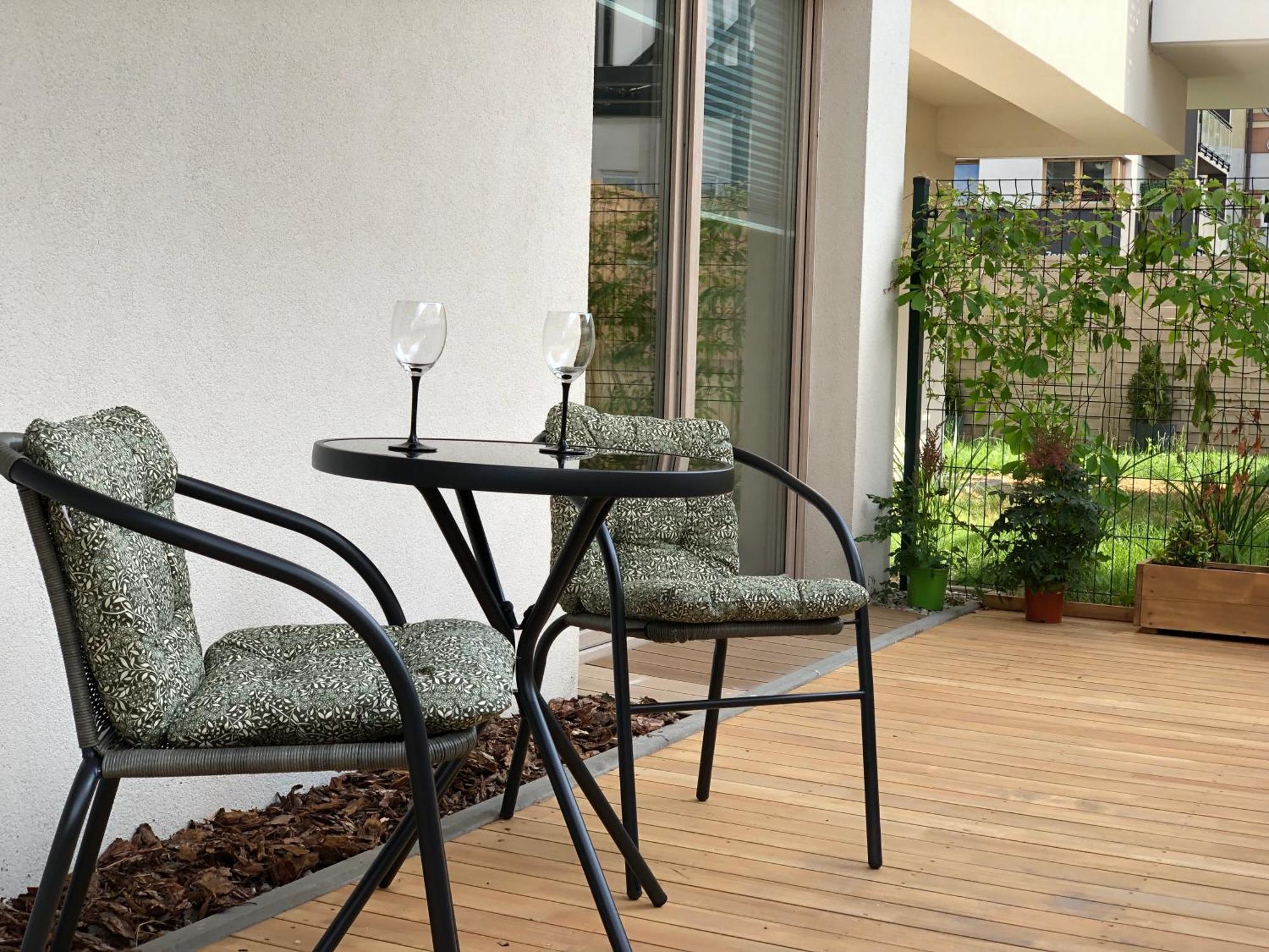 Patio -garaz Podziemny, Taras,wejscie Klamka Kod,centrum Apartment Kielce